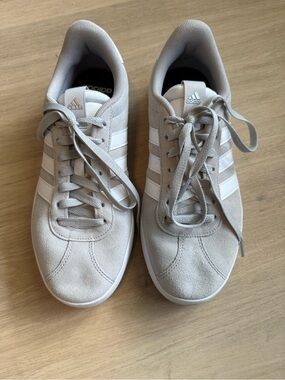 Adidas Light Grey VL Court 3.0